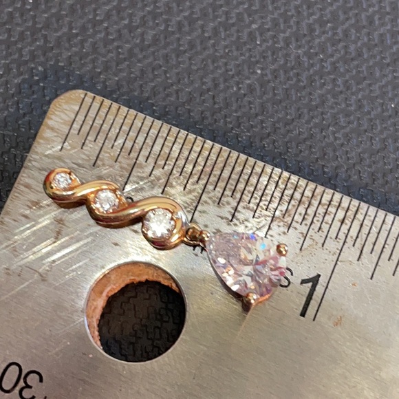 10K and CZ pendant. 3/4” - Picture 9 of 12